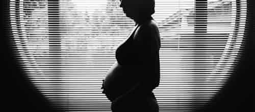העבר אינו בהכרח גורל: מבט קליני על הריון ולידה של נשי