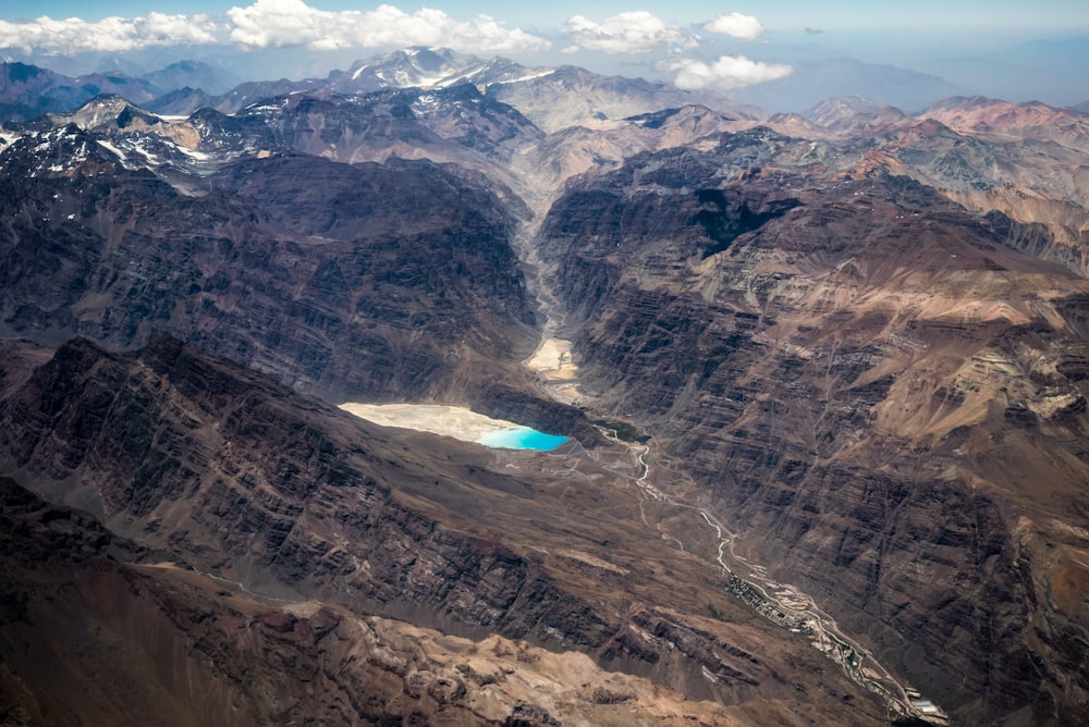 veduta aerea delle montagne