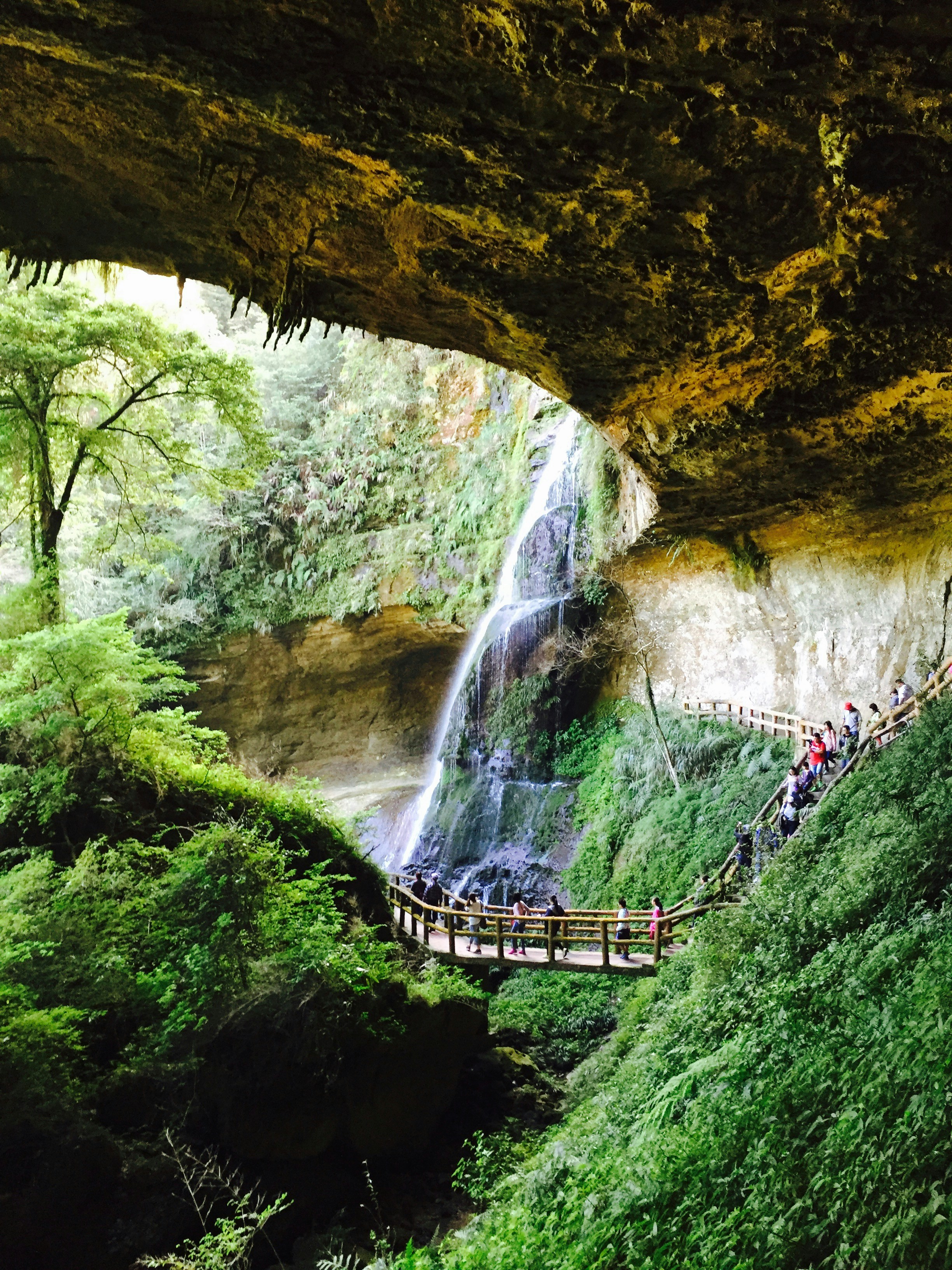Explorando a Chapada Diamantina: Trilhas, Cachoeiras e Acomodações no Paraíso do Ecoturismo