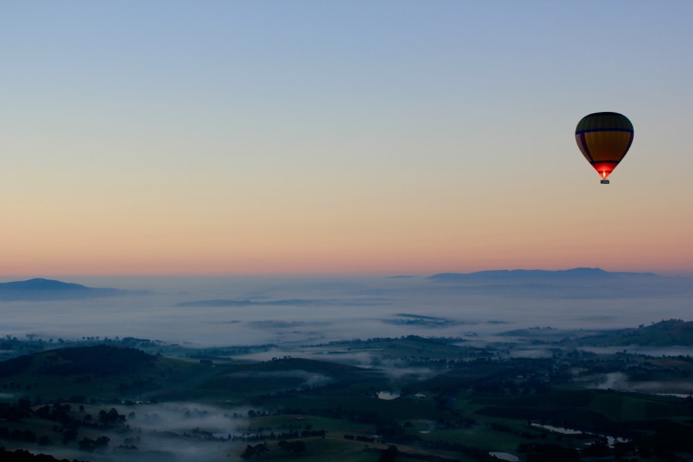 熱気球の航空写真