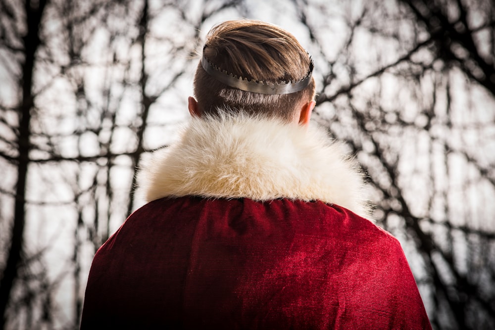 person wearing red and white coat