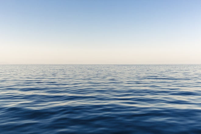 blue ocean water during daytime