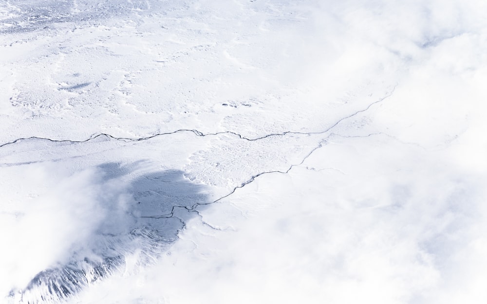 Fotografía aérea de un campo de nieve