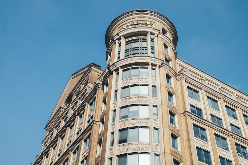 brown concrete building