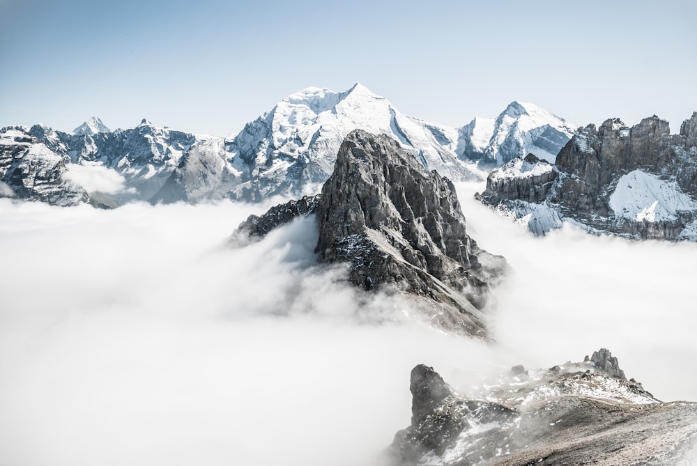 Foto da paisagem dos Alpes da montanha