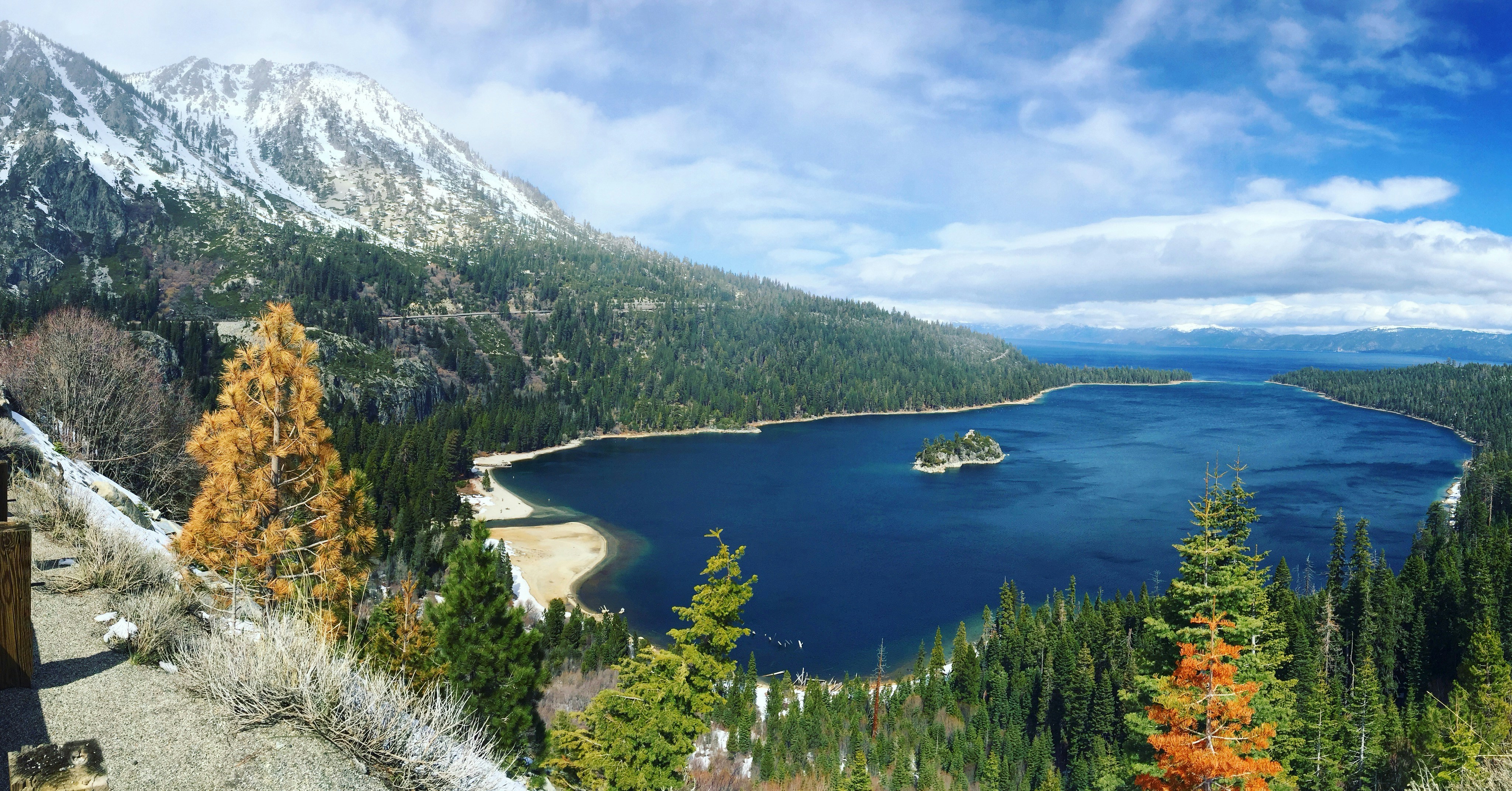 Free Unsplash photo from Ashley Batton