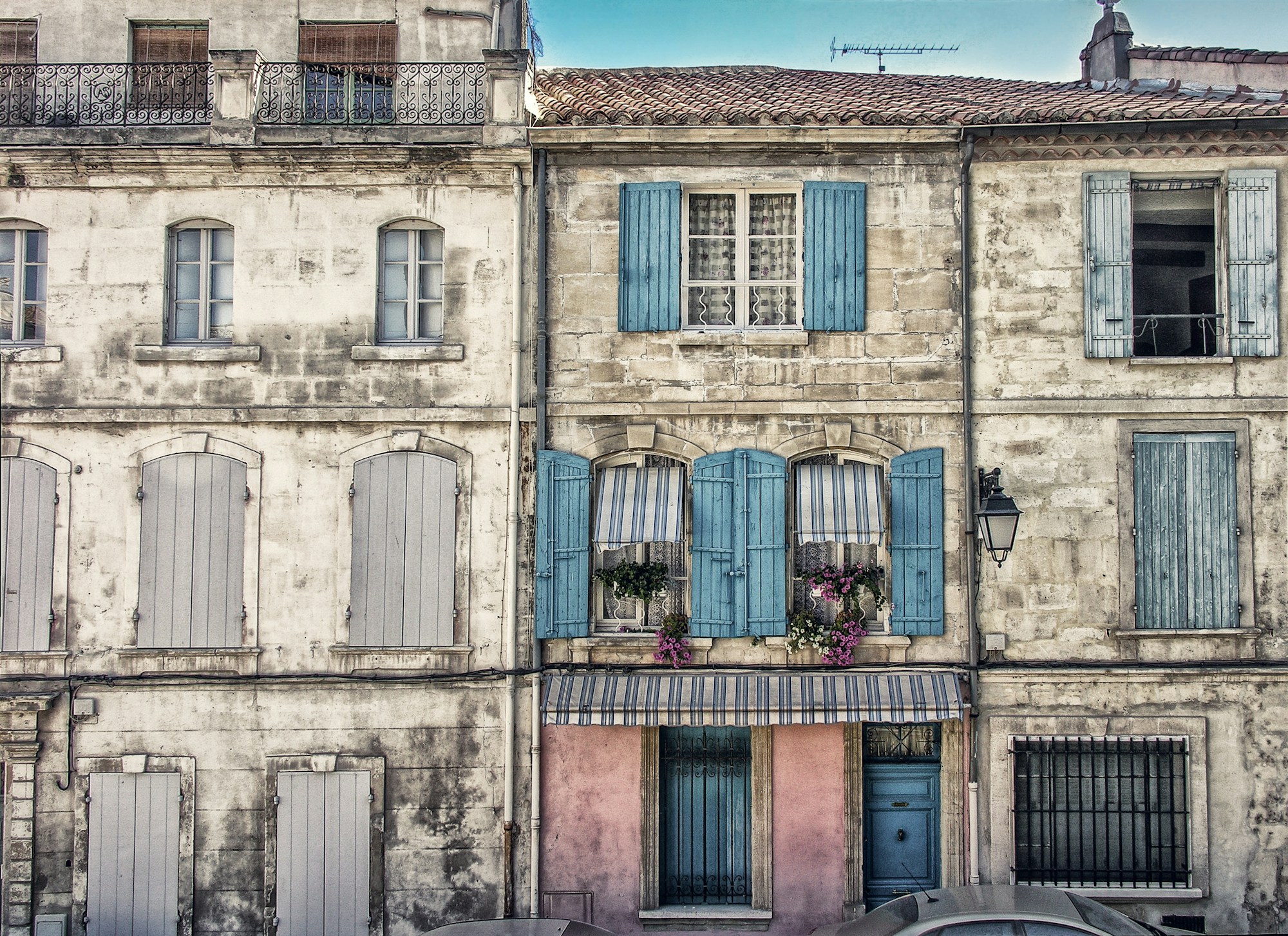 Recommended Weather & Seasons in Arles: Ideal Months to Visit
