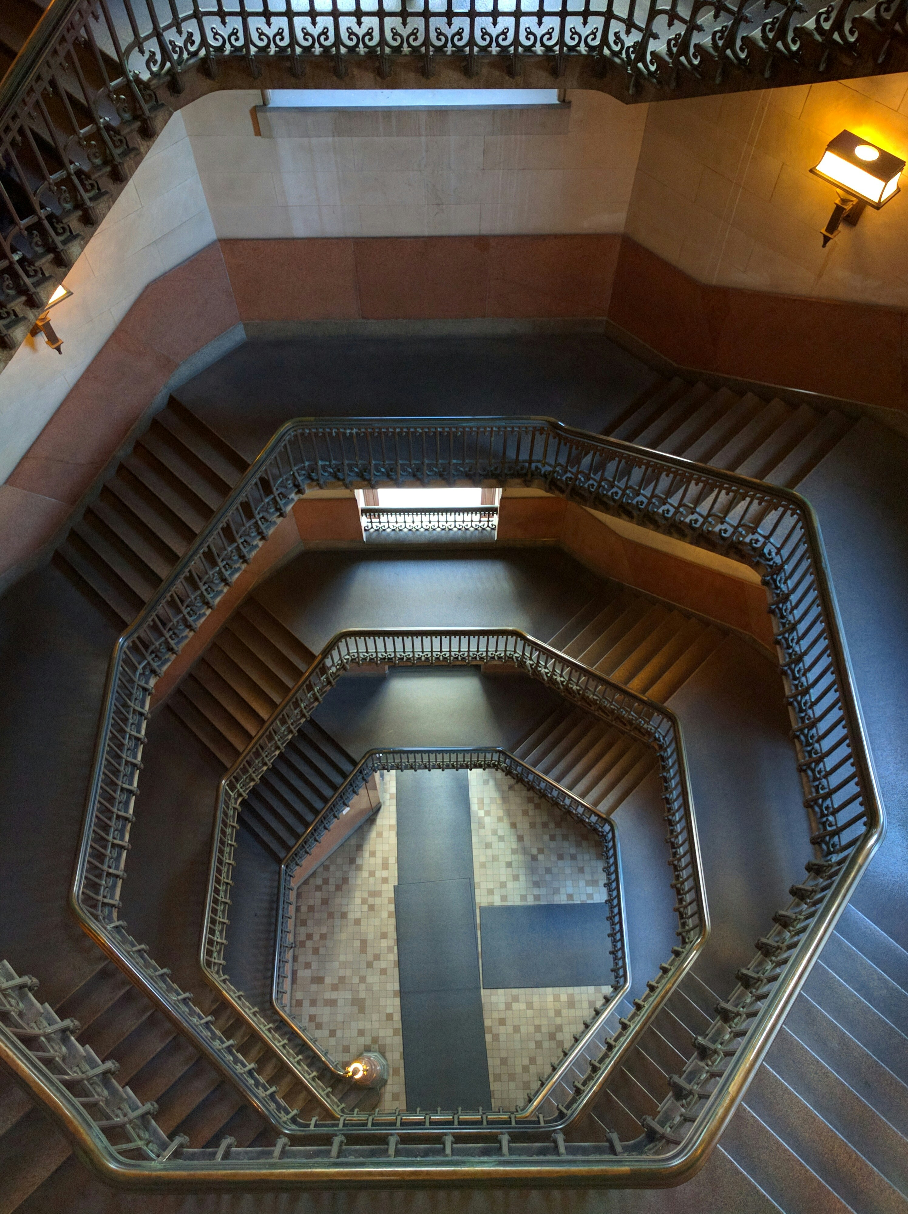 Free Unsplash photo from Devon Hernandez