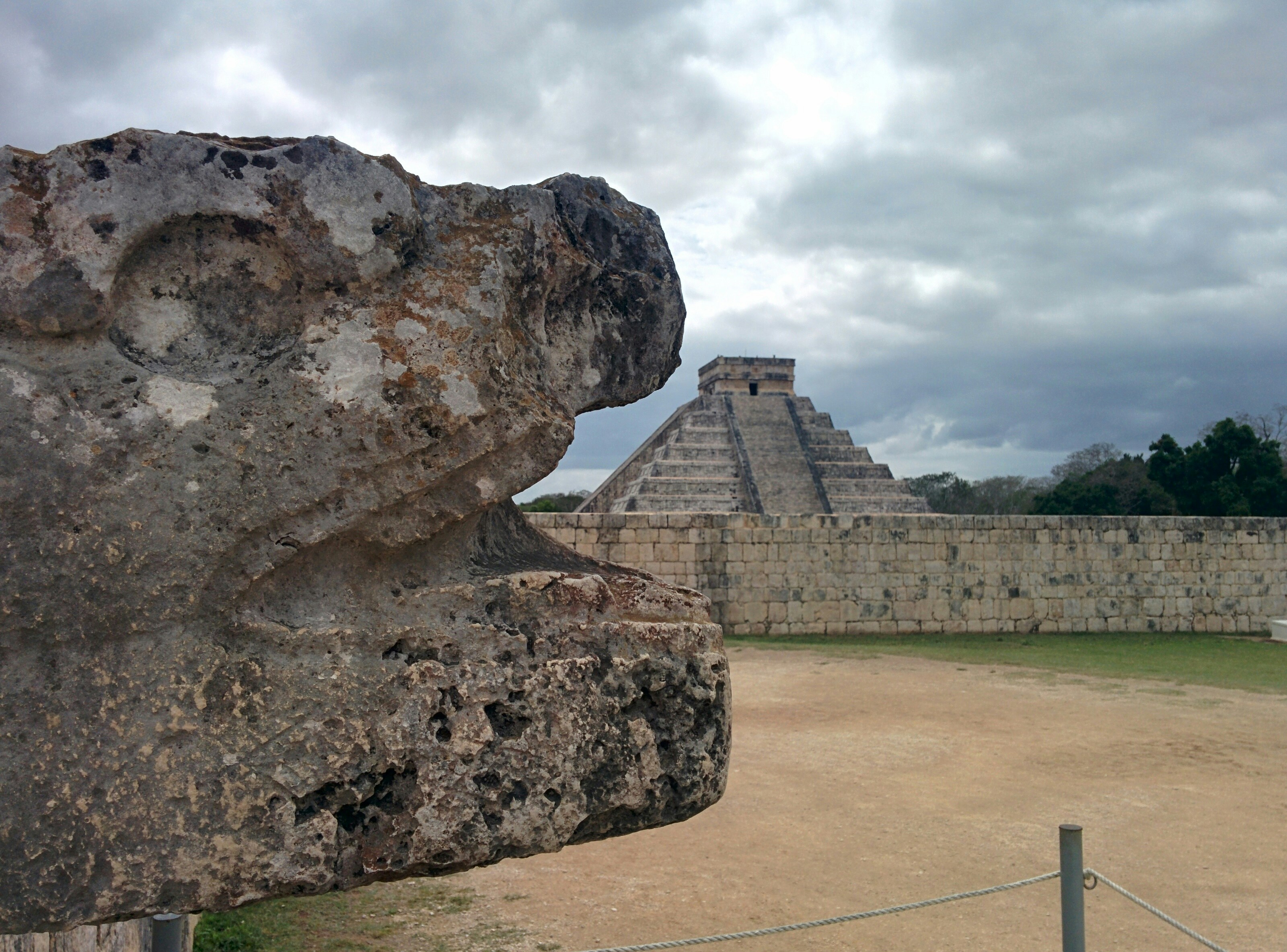 Free Unsplash photo from Michel Valencia