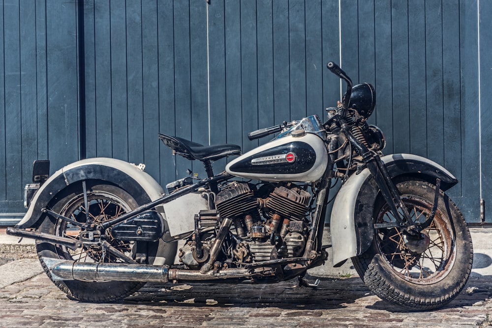 gray and black cruiser motorcycle