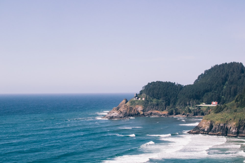 Photo de l’île bord de mer