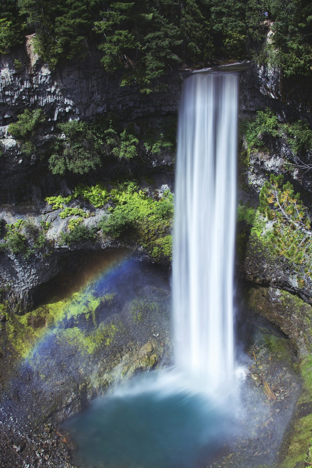 waterfalls at center of mountain