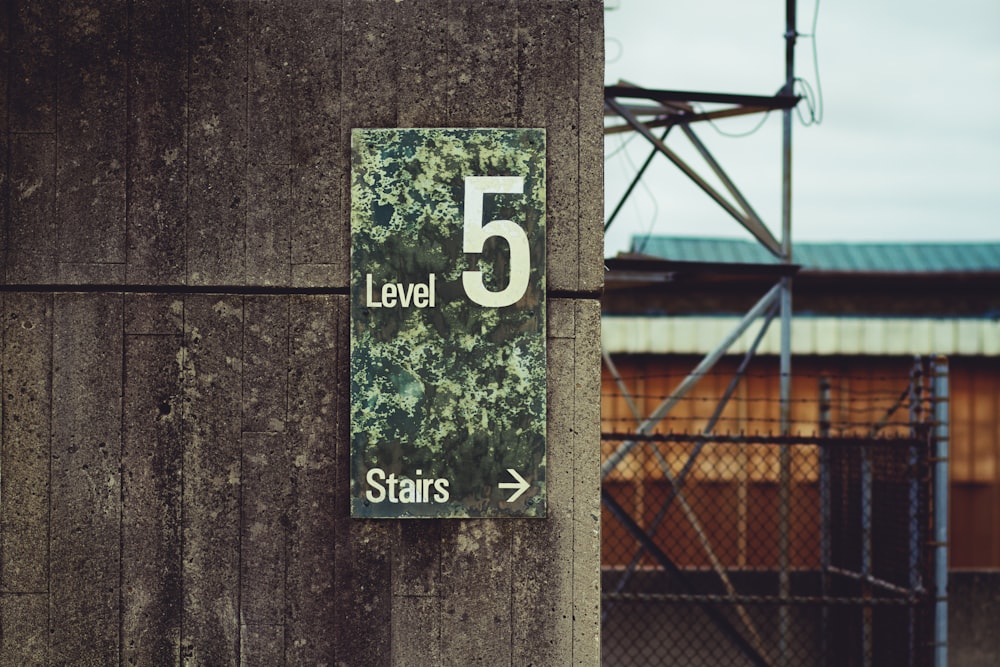 brown level 5 signage