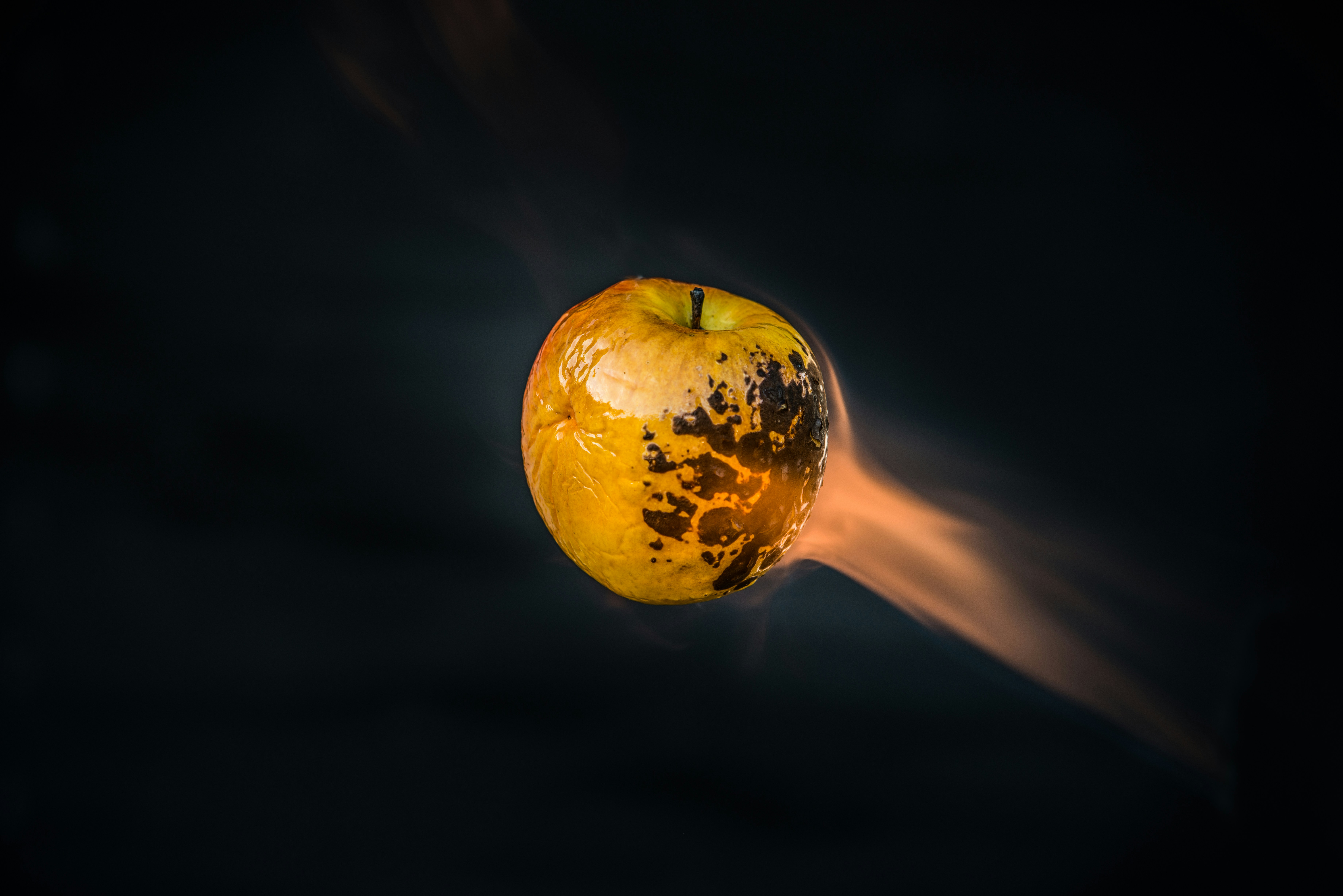 "Flaming Apple Comet"