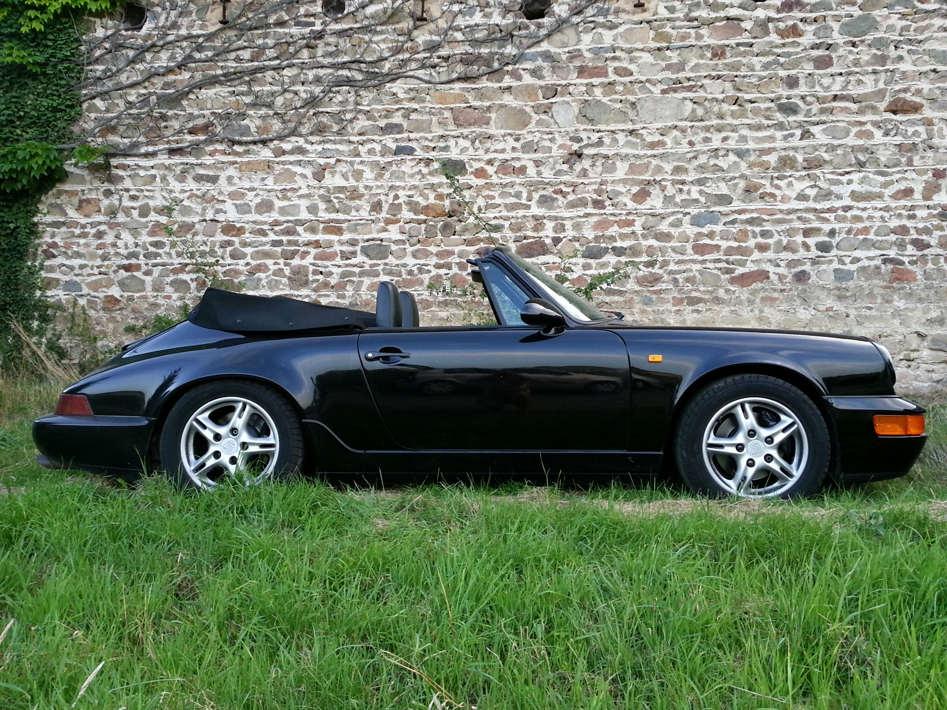 Free Unsplash photo from Pierre Col