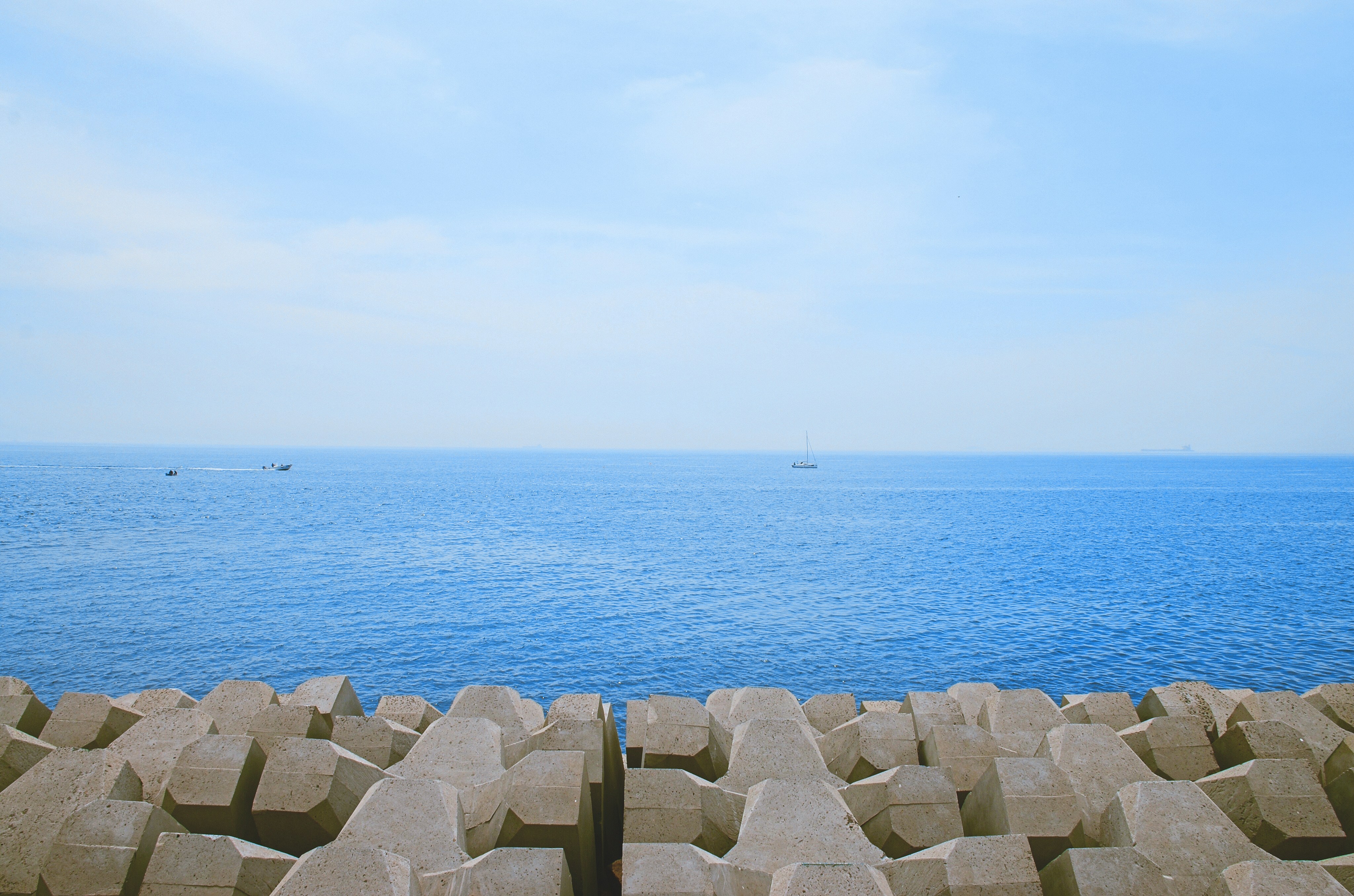 Free Unsplash photo from Colin Shan