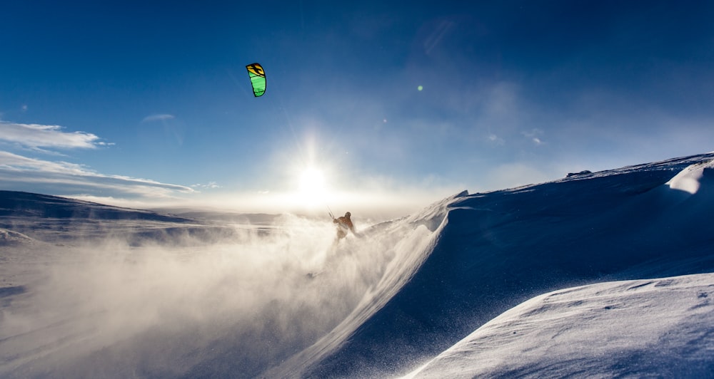 man skiing during daytime