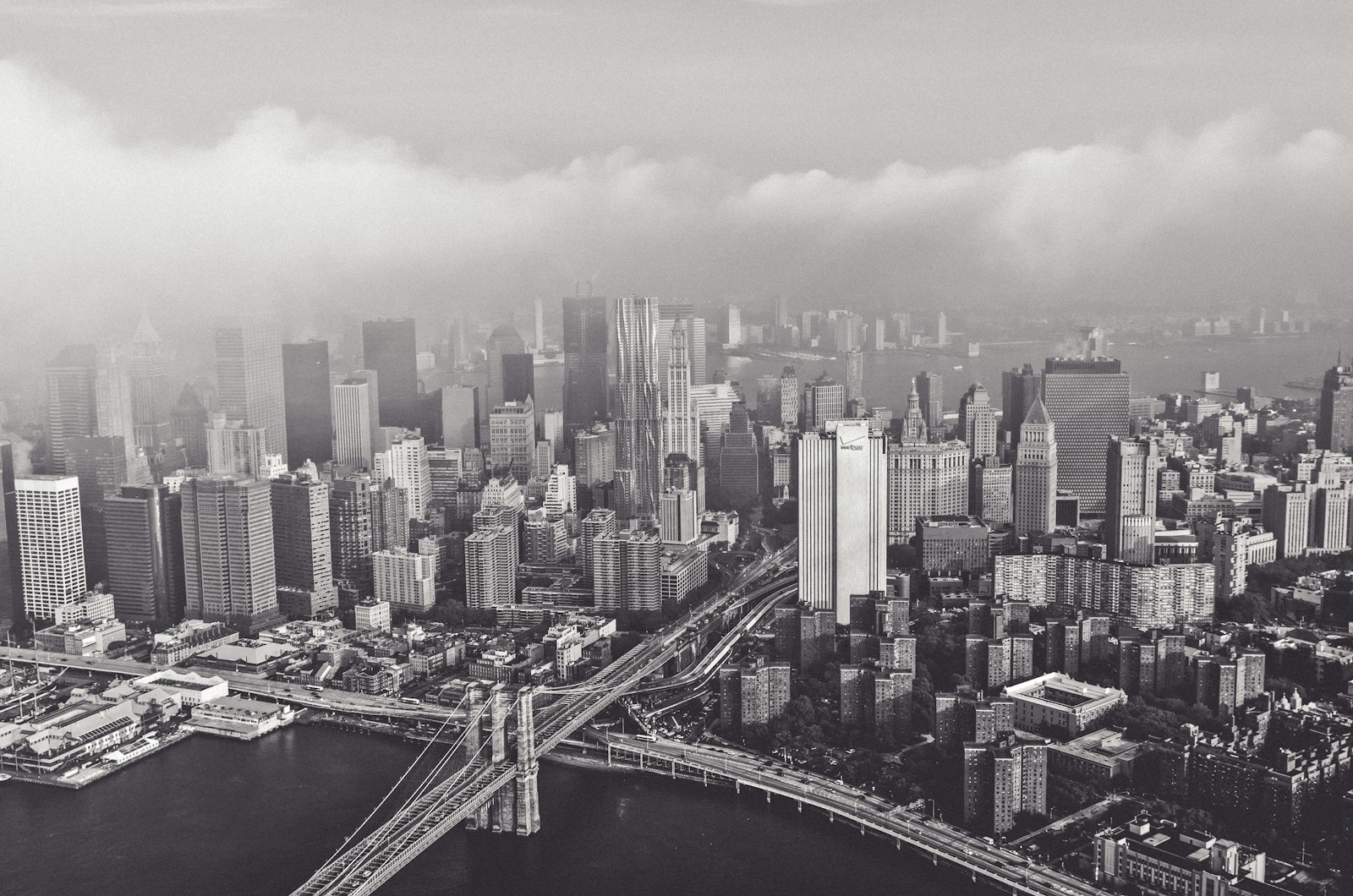 Nikon D7000 + Nikon AF-S Nikkor 24-70mm F2.8G ED sample photo. Brooklyn bridge, new york photography