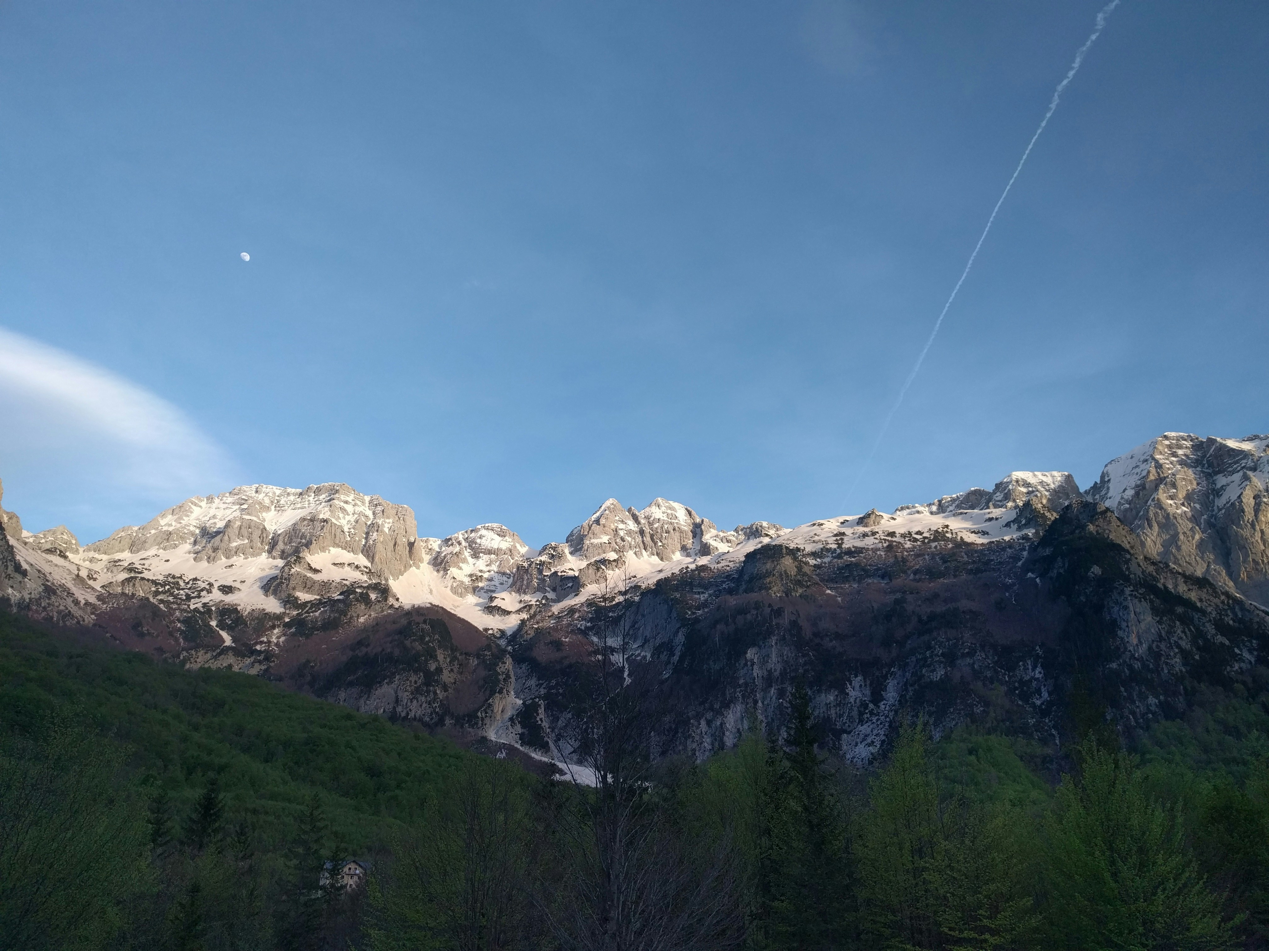 Free Unsplash photo from Fisnik Batusha