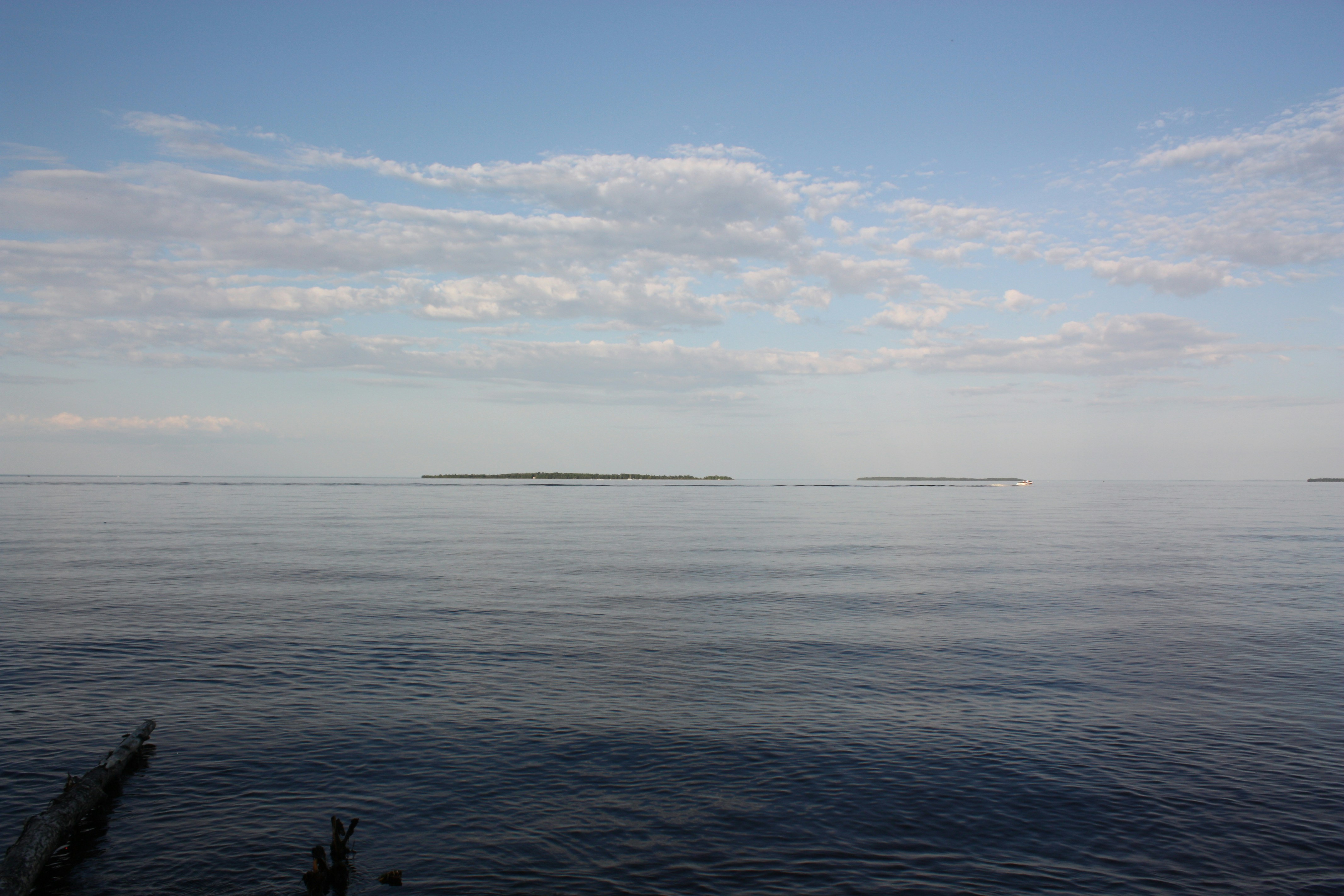 Free Unsplash photo from Jean-Claude Vaillancourt