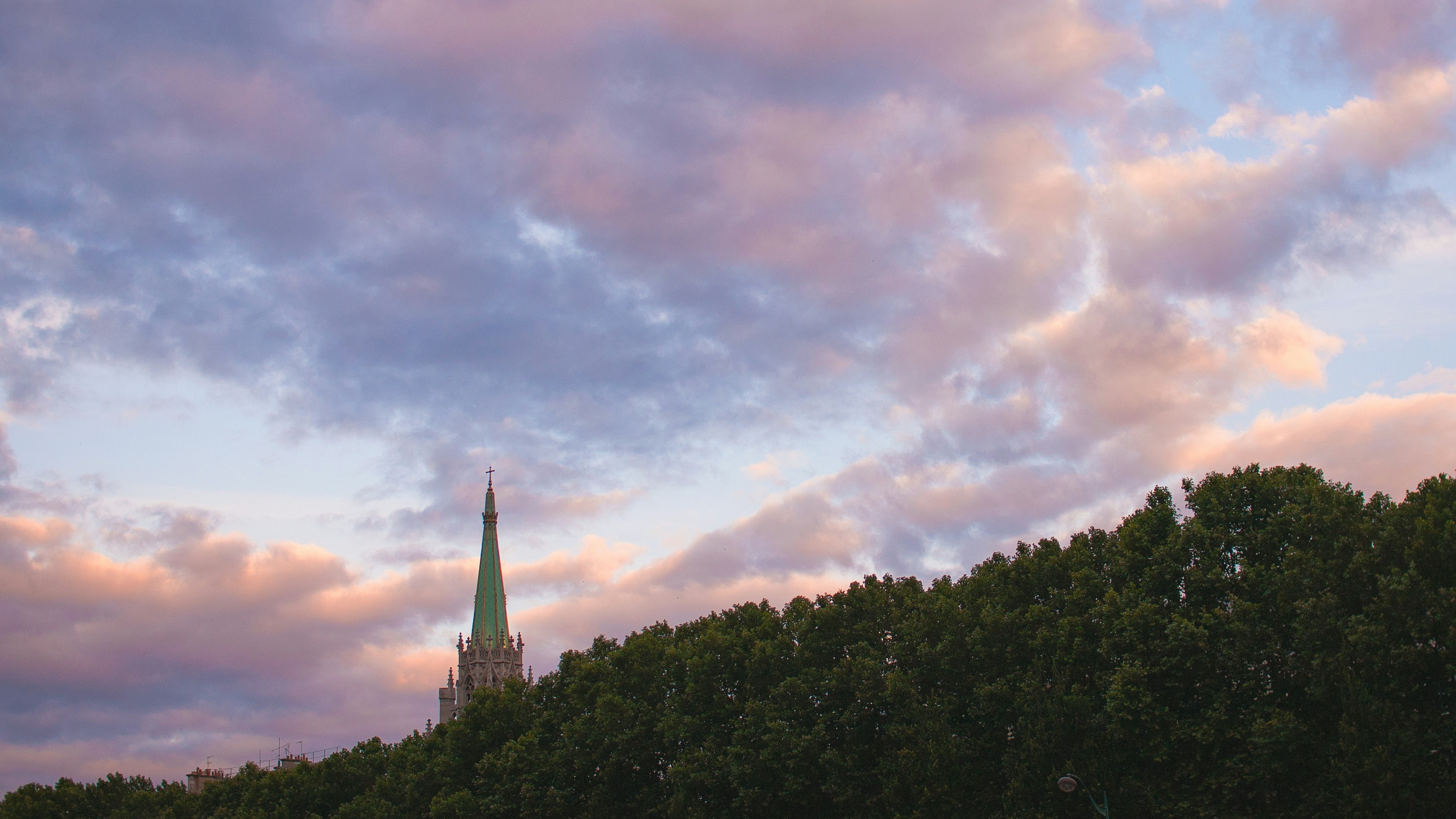 Free Unsplash photo from Jason Florentino