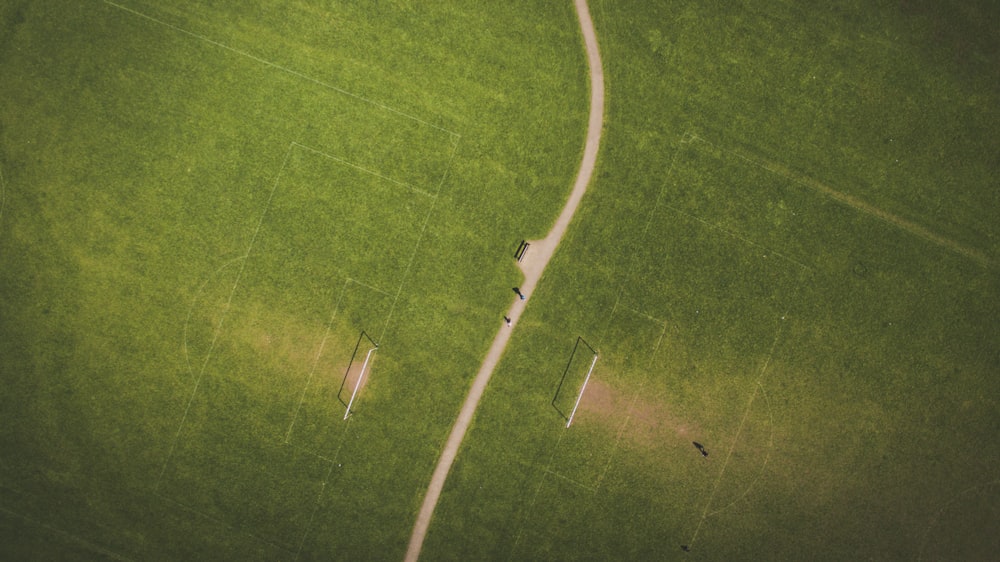 Luftaufnahme des Fußballplatzes