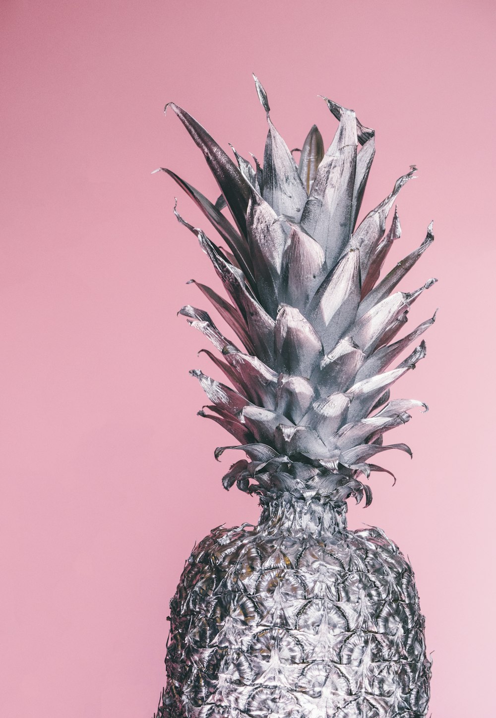 ornement d’ananas gris
