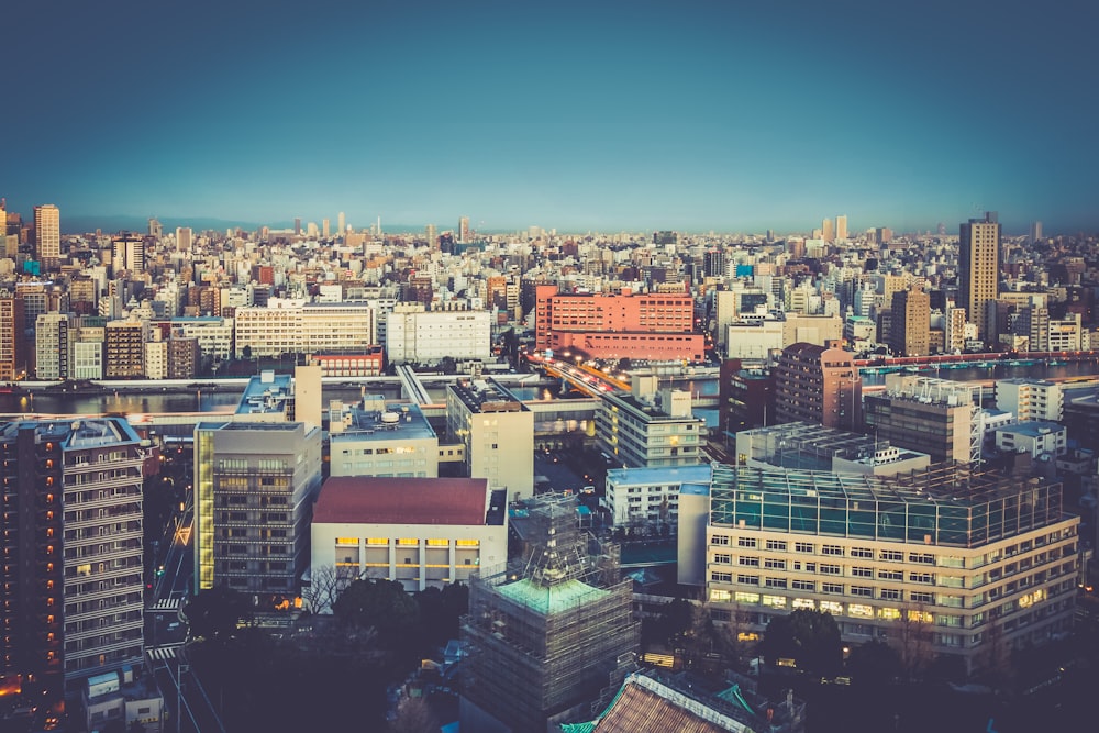 foto de alto ângulo da paisagem urbana