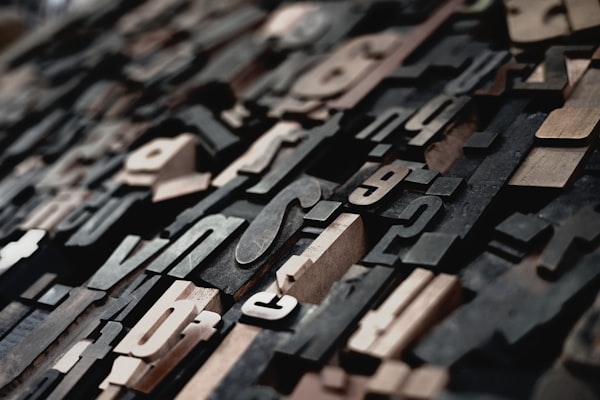 Letterset characters for old typography printing systems.