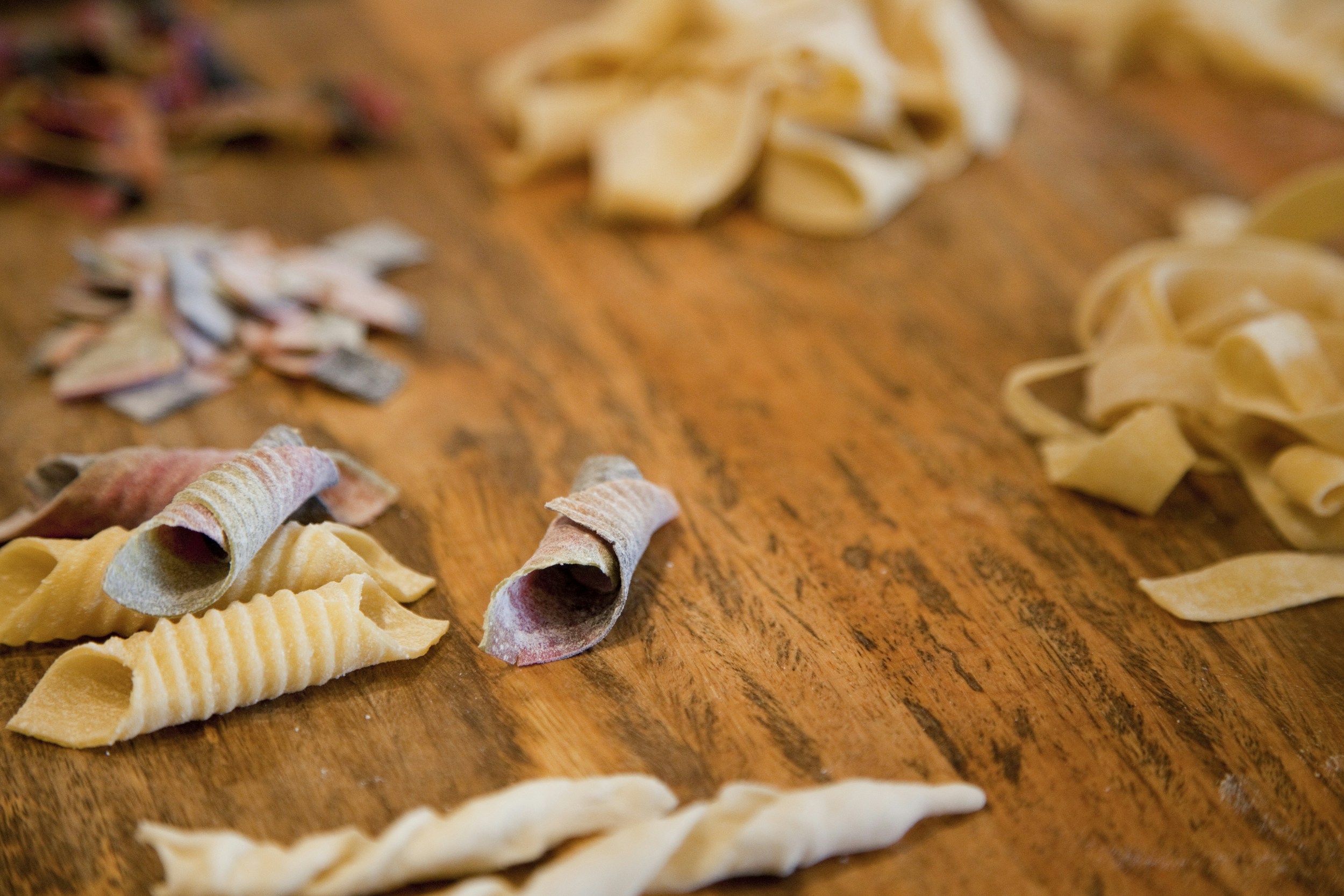 photo-1462618885960-e1e91eca3d41?ixlib=rb-1.2.1&ixid=eyJhcHBfaWQiOjEyMDd9&auto=format&fit=crop&w=1500&q=80