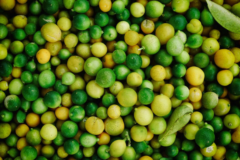 round green and yellow fruit lot