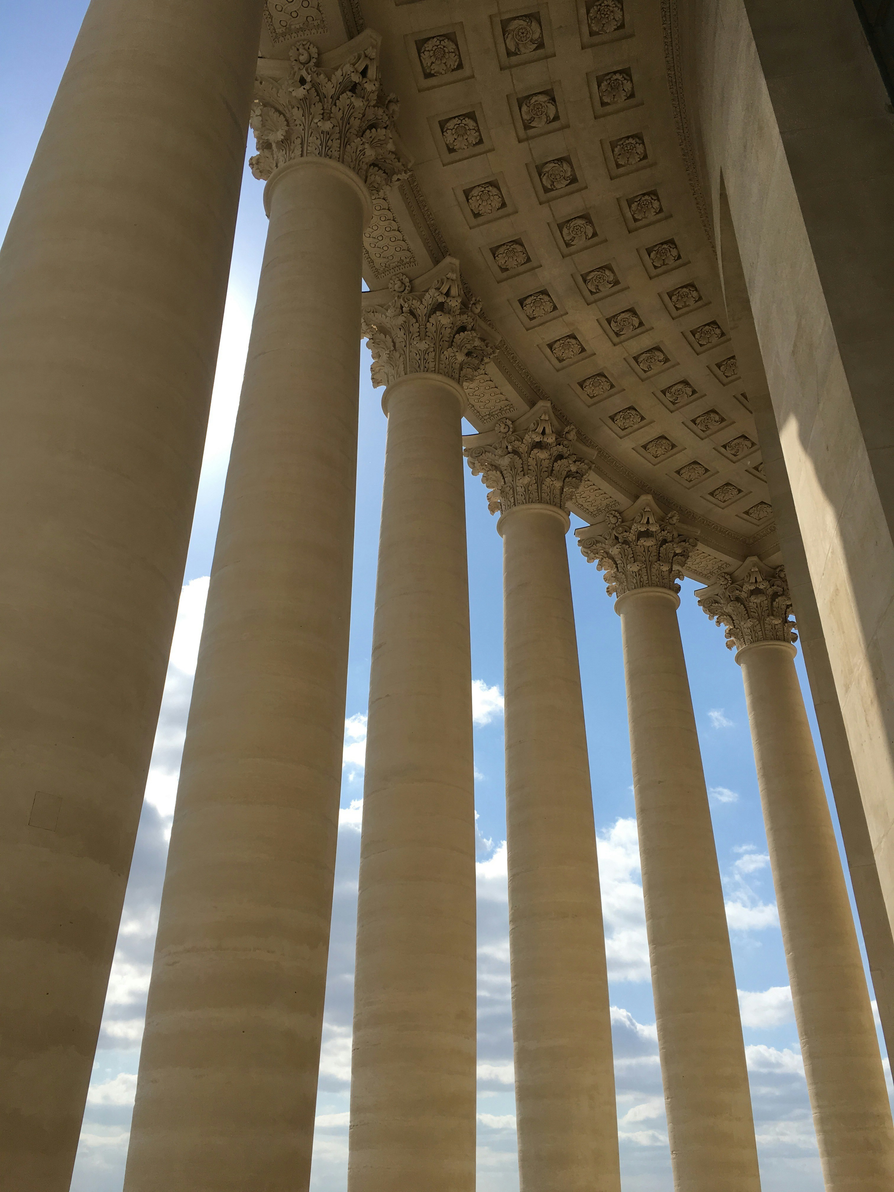 Free Unsplash photo from Olivier VAN MEYEL