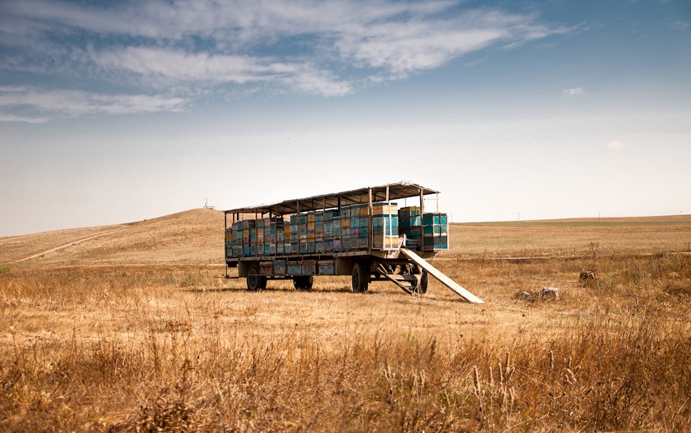 gray utility trailer