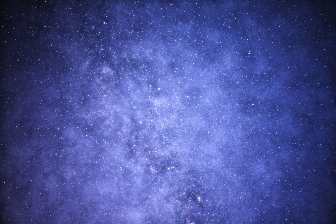 Звёздное небо и космос в картинках - Страница 31 Photo-1464178634217-fdda7ccaf33d?ixlib=rb-1.2