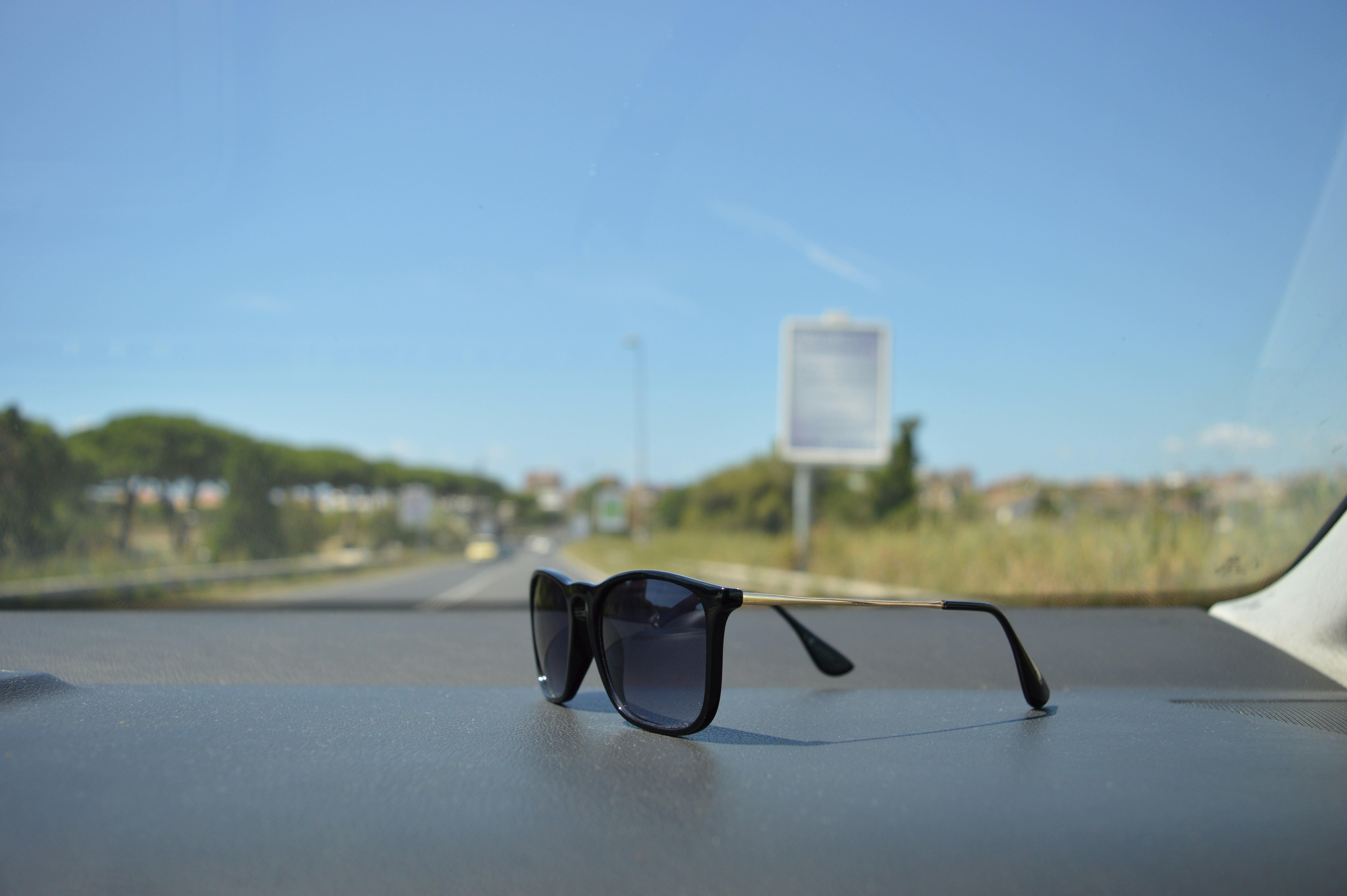 Free Unsplash photo from VIK'PHOTO