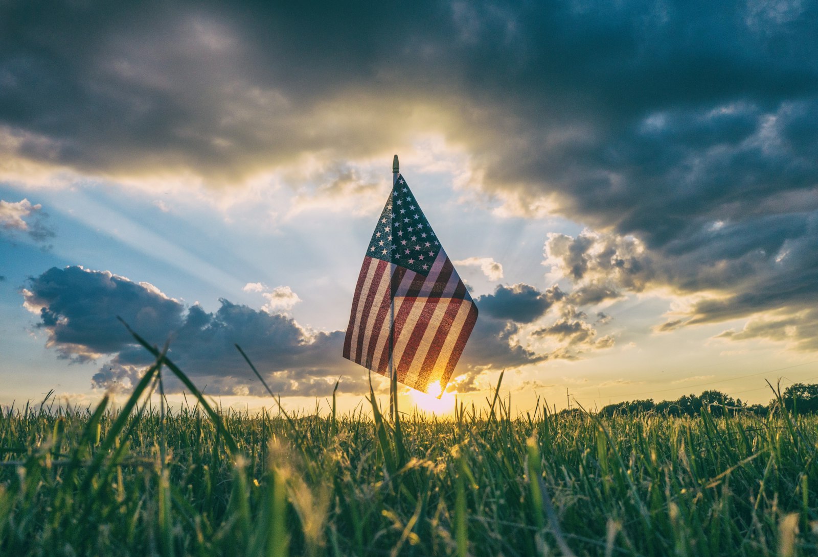 Panasonic Lumix DMC-GX7 sample photo. Flag of usa on photography