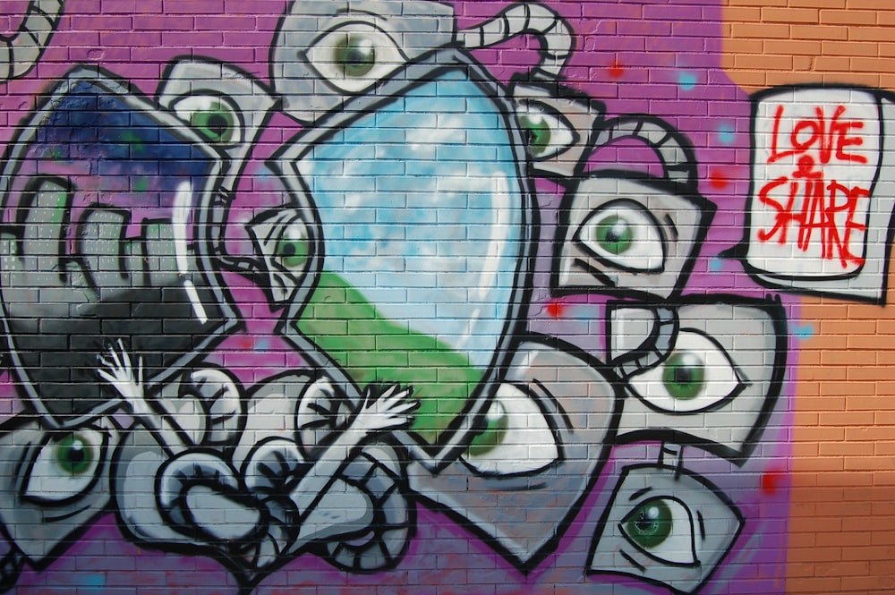 Love Share robot and mirror mural