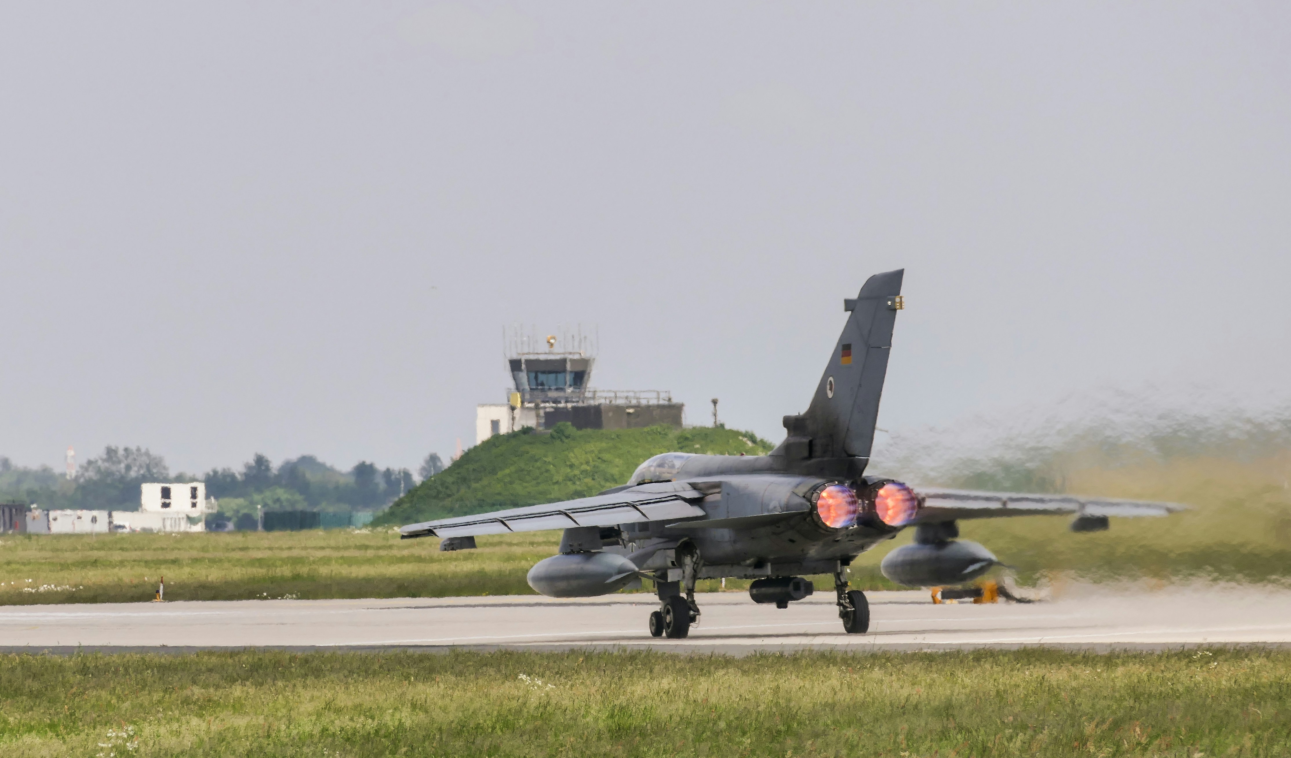 Free Unsplash photo from Henry Konetzky