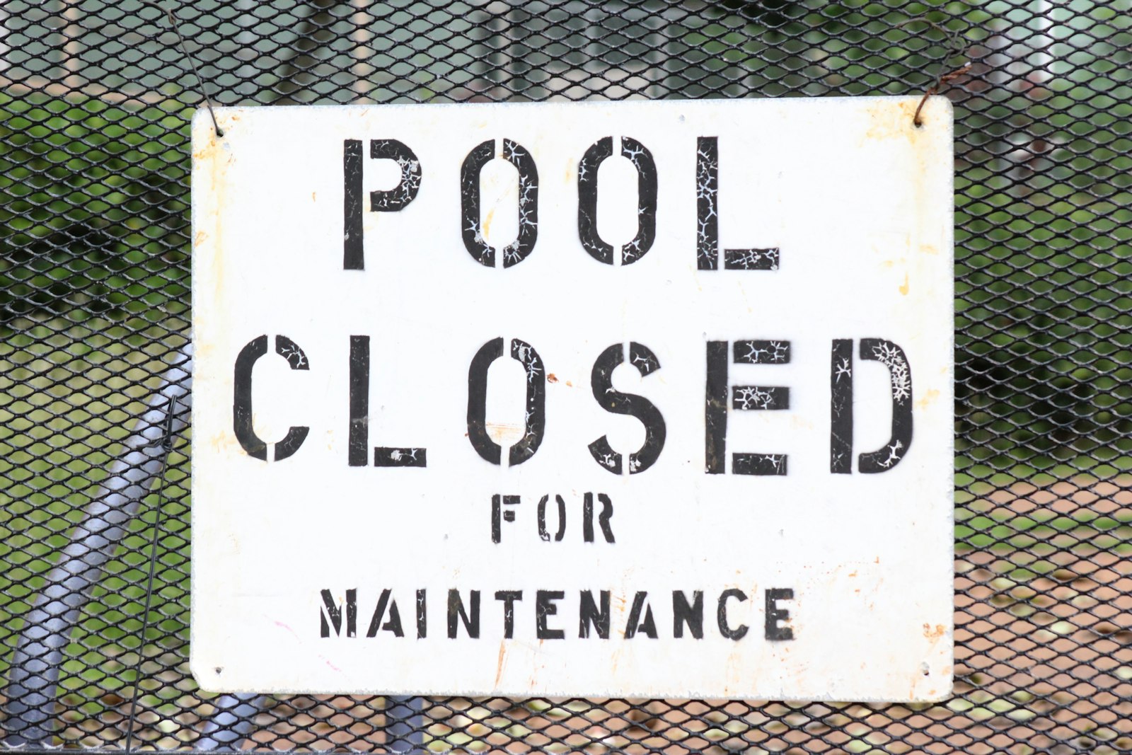 Canon EF 75-300mm f/4-5.6 sample photo. Pool closed for maintenance photography