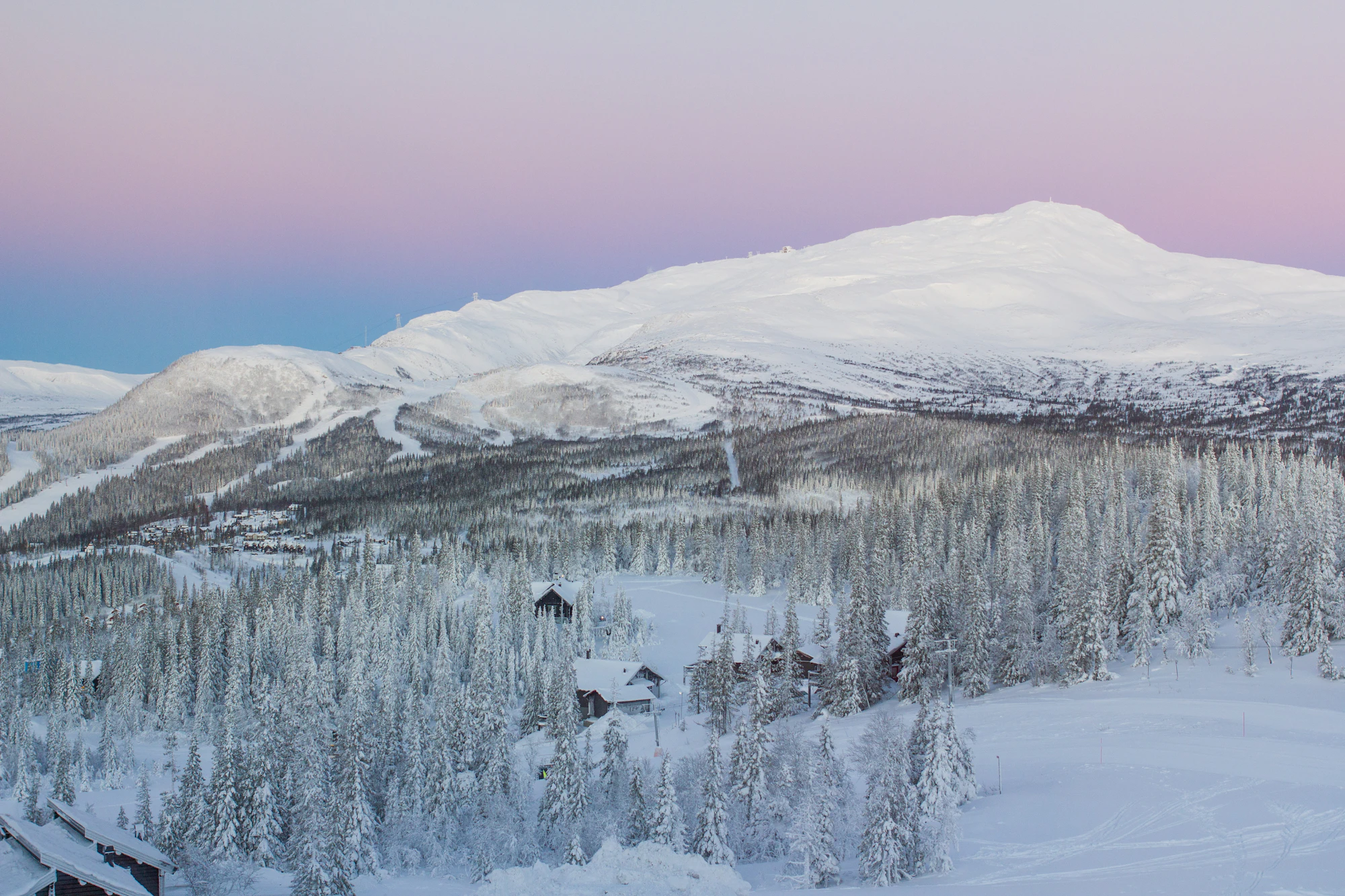 Pristine Swedish nature and captivating Scandinavian charm - Ultimate Sweden travel guide, society notes, and luxury travel destinations by Swallow's Notes