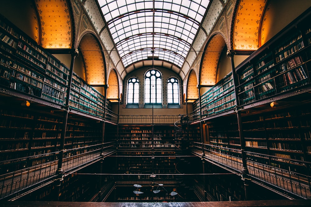 foto do salão da biblioteca