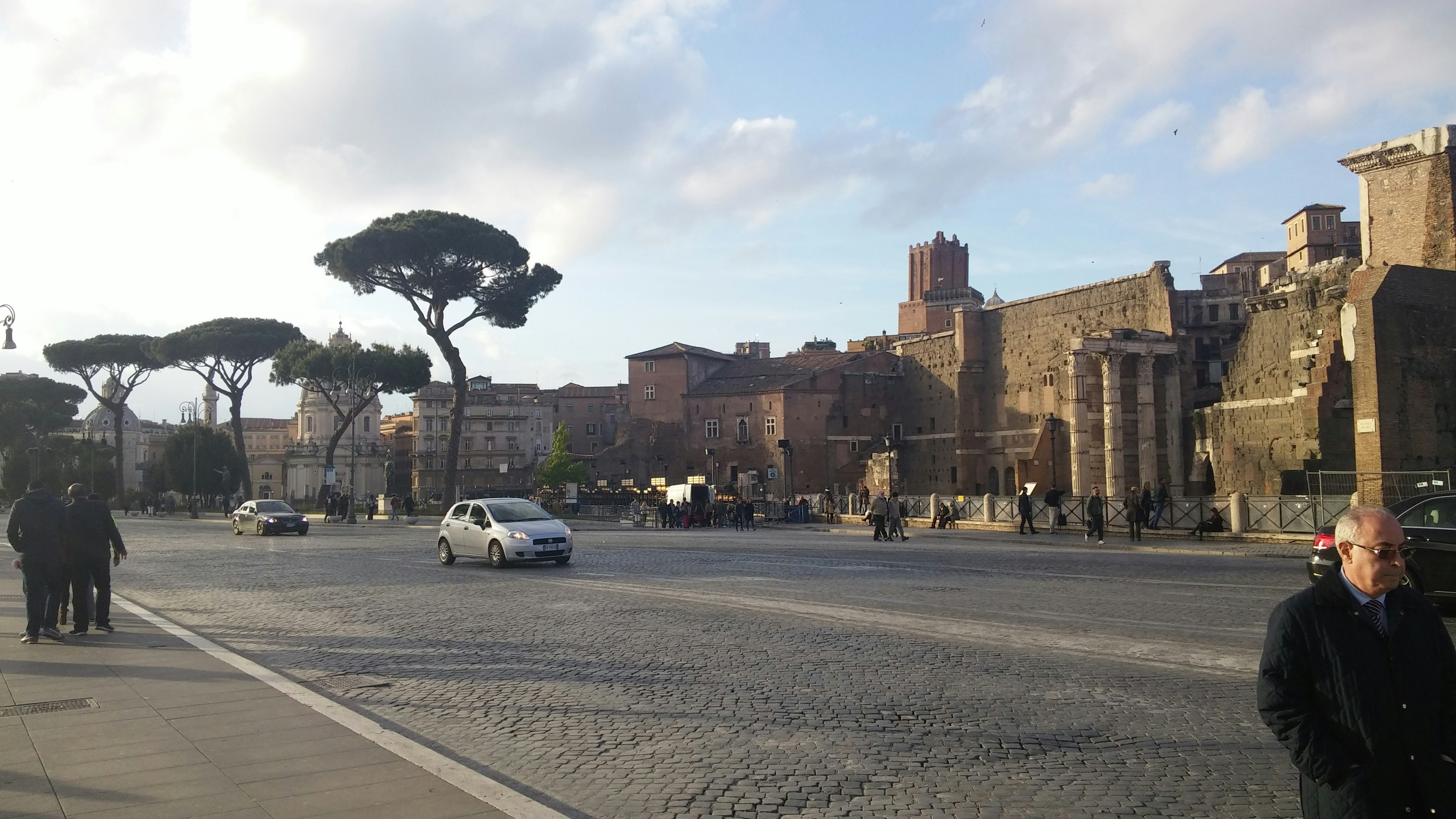 Free Unsplash photo from Uros Simulija