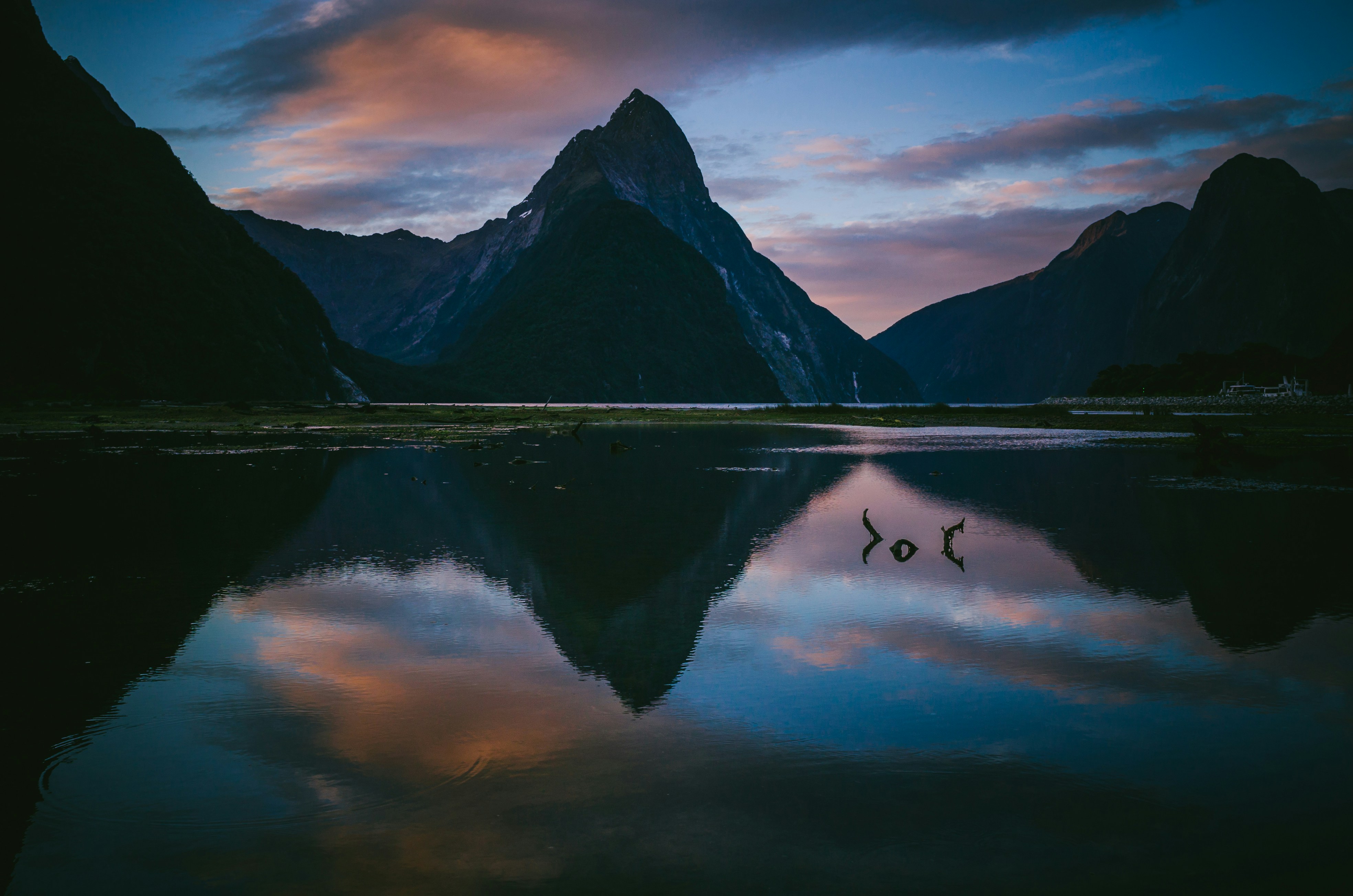 Nature produces the most astoundingly beautiful images: the swirling lava of a volcano, palm trees against a blue sky, snow-capped mountains towering above. Unsplash has magnificent , high-quality photos of all the delights that nature has to offer.