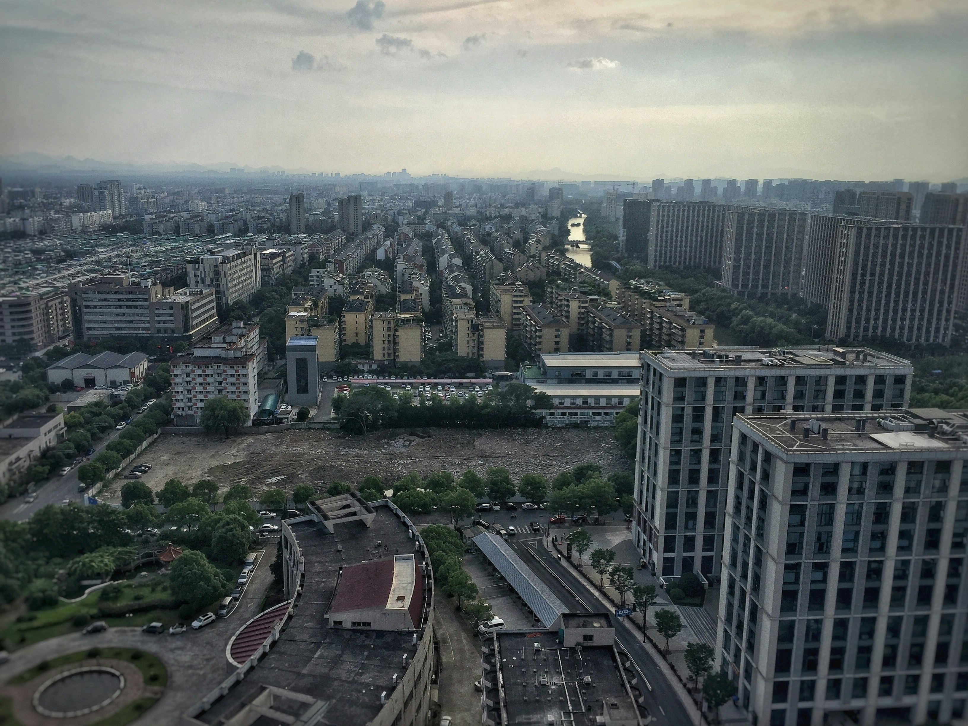 Free Unsplash photo from Yi Zhao