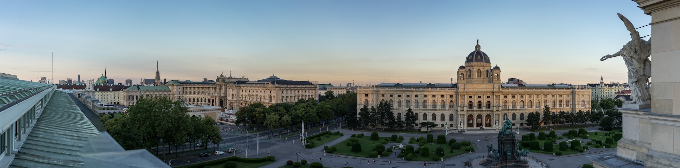 Background picture showing a view of Vienna