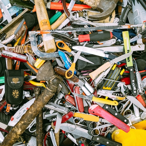 assorted-type hand tool lot