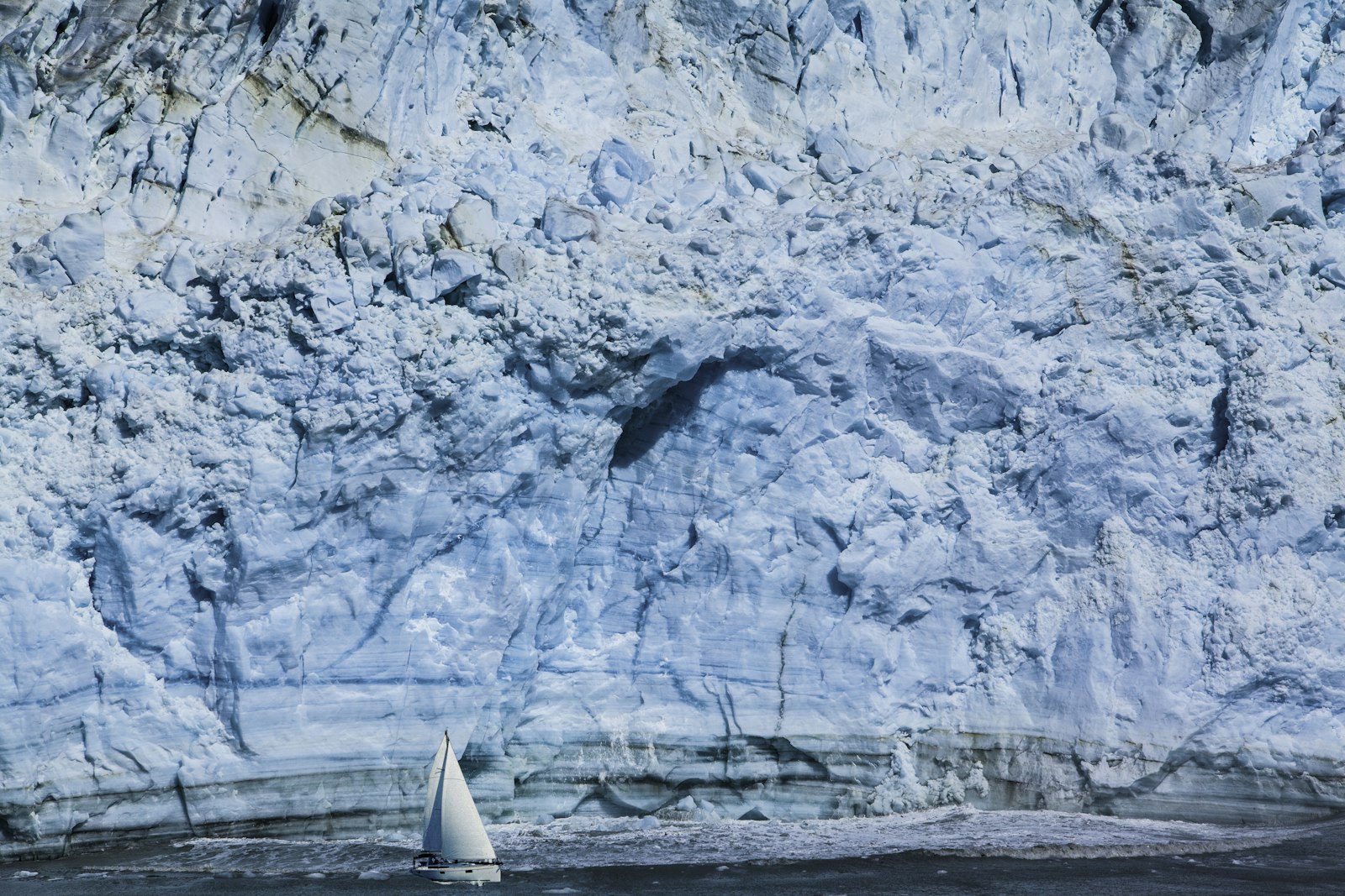 Canon EF 70-200mm F2.8L IS USM sample photo. White sailboat near mountain photography