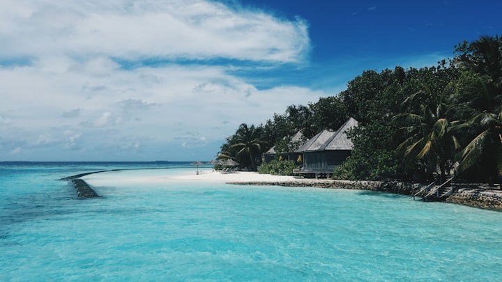 How to spend 04 days in Maldives