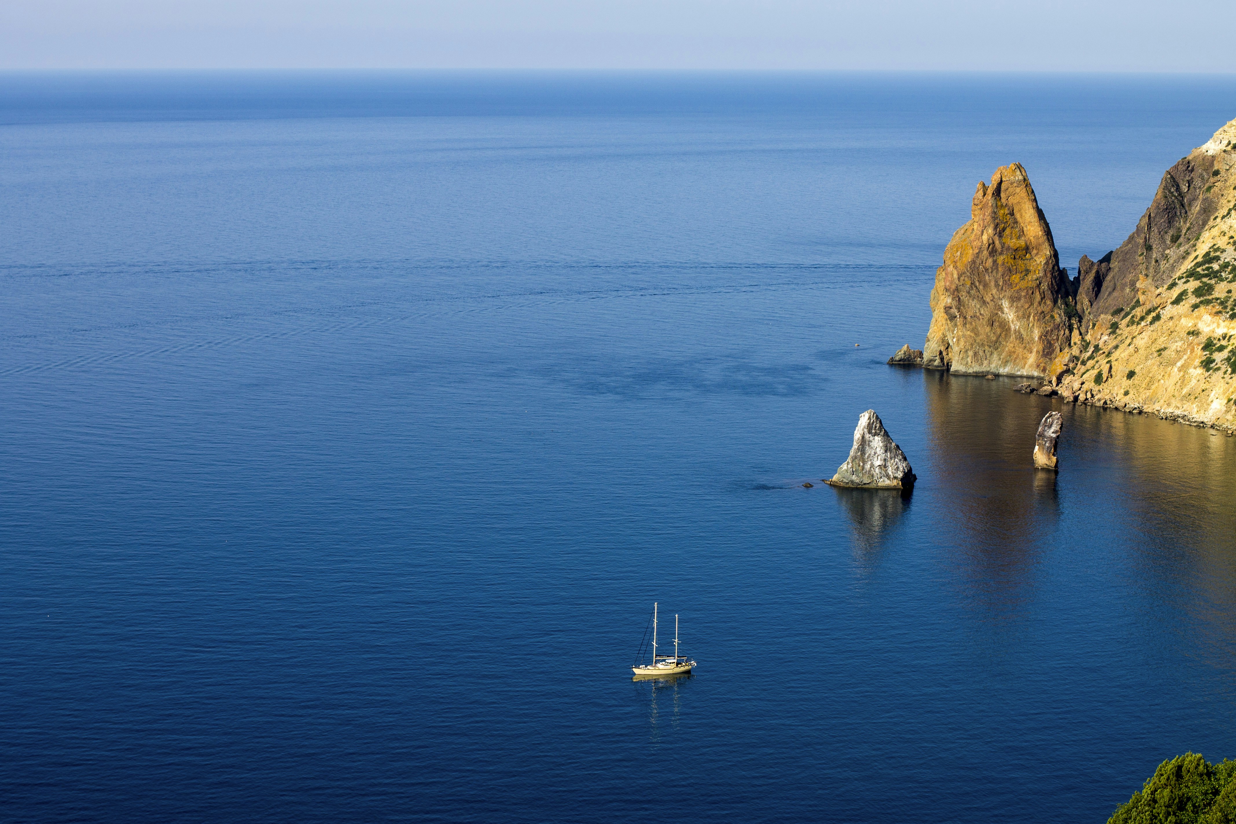 Navigating the Blue Ocean: Transforming Islamic Finance