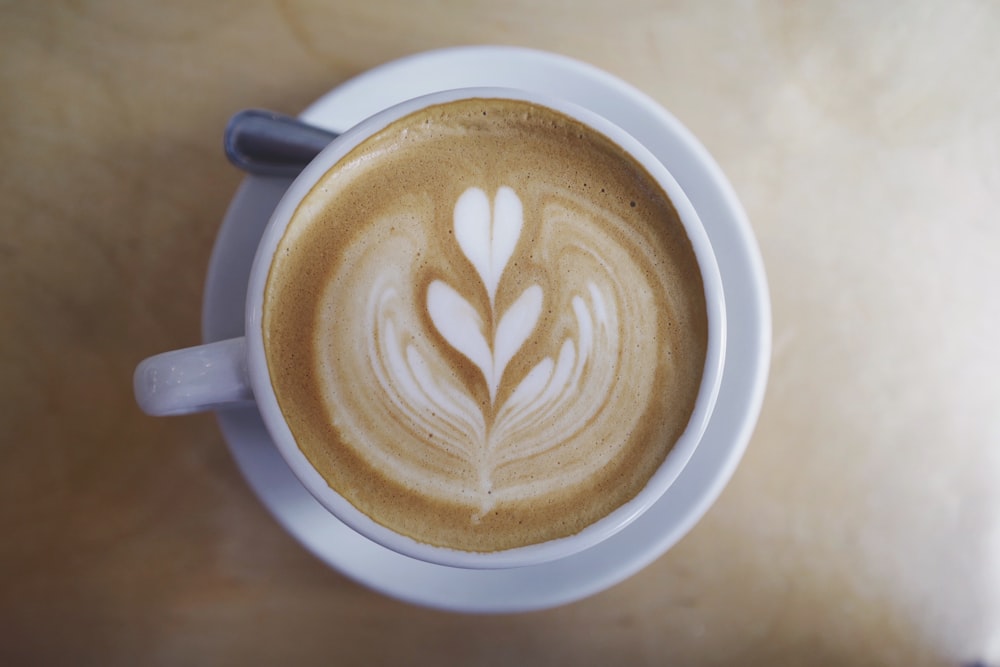 Teetasse auf Untertasse